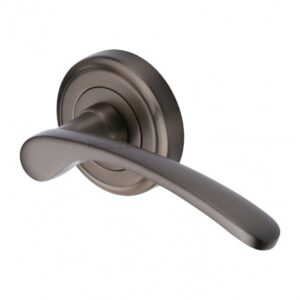 Heritage Brass V1900 Sophia Door Handle on Round Rose