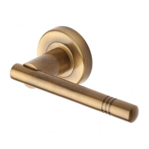 Heritage Brass V2100 Alicia Door Handle on Round Rose (Set)