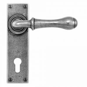 Finesse Pewter FD065E7 Lever on Lock Backplate (Set)