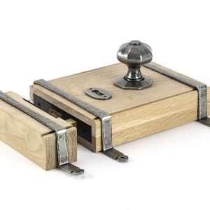 From the Anvil Pewter Oak Box Lock & Octagonal Knob Set - 33004