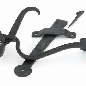 From the Anvil Beeswax Slim Bean Thumblatch - 33100