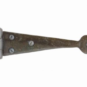 From the Anvil Beeswax 6" Arrow Head T Hinge (pair) - 33207