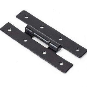 From the Anvil Black 3?" H Hinge (pair) - 33985