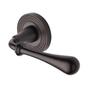 Heritage Brass RR7156 Roma Reeded Door Handle on Round Rose (Set)